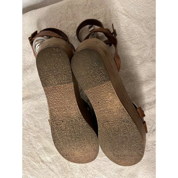 G.H. Bass & Co Leather Upper Ankle Strap Sandals Size 7.5M Brown & Metallic - Picture 12 of 12